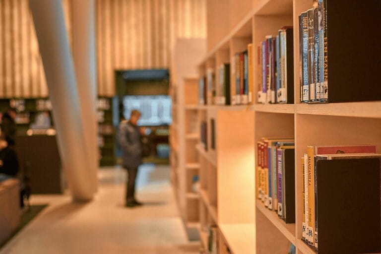 Top 8 Leadership Development Books – Must Read Expert List