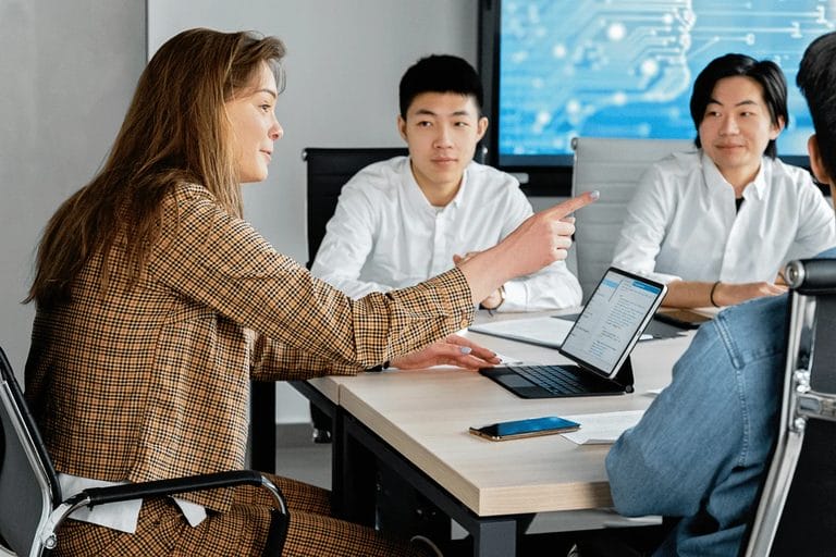 What Is Executive Presence: Definition, Characteristics & Examples